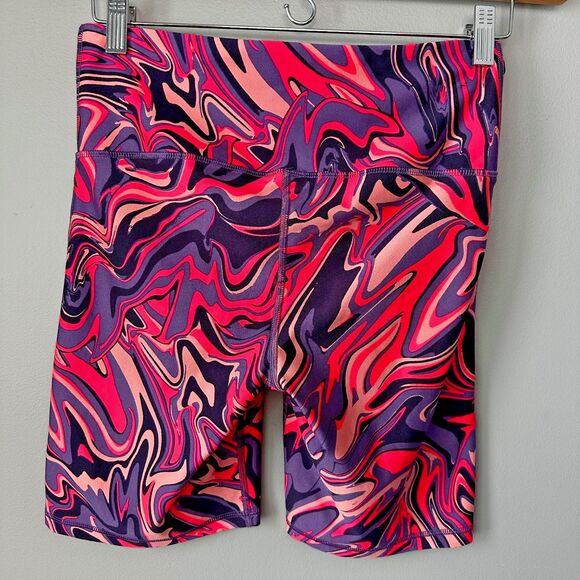 Under Armour Bike Shorts Womens Medium Hot Pink Swirl 8 in Inseam - Picture 3 of 6